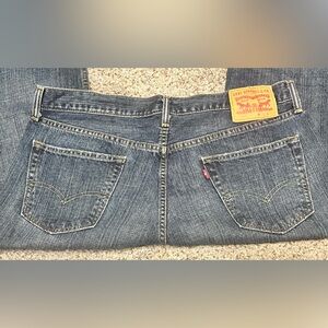 listing-status-banner